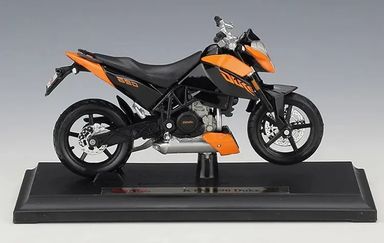 1:18 KTM 2008 690 Duke