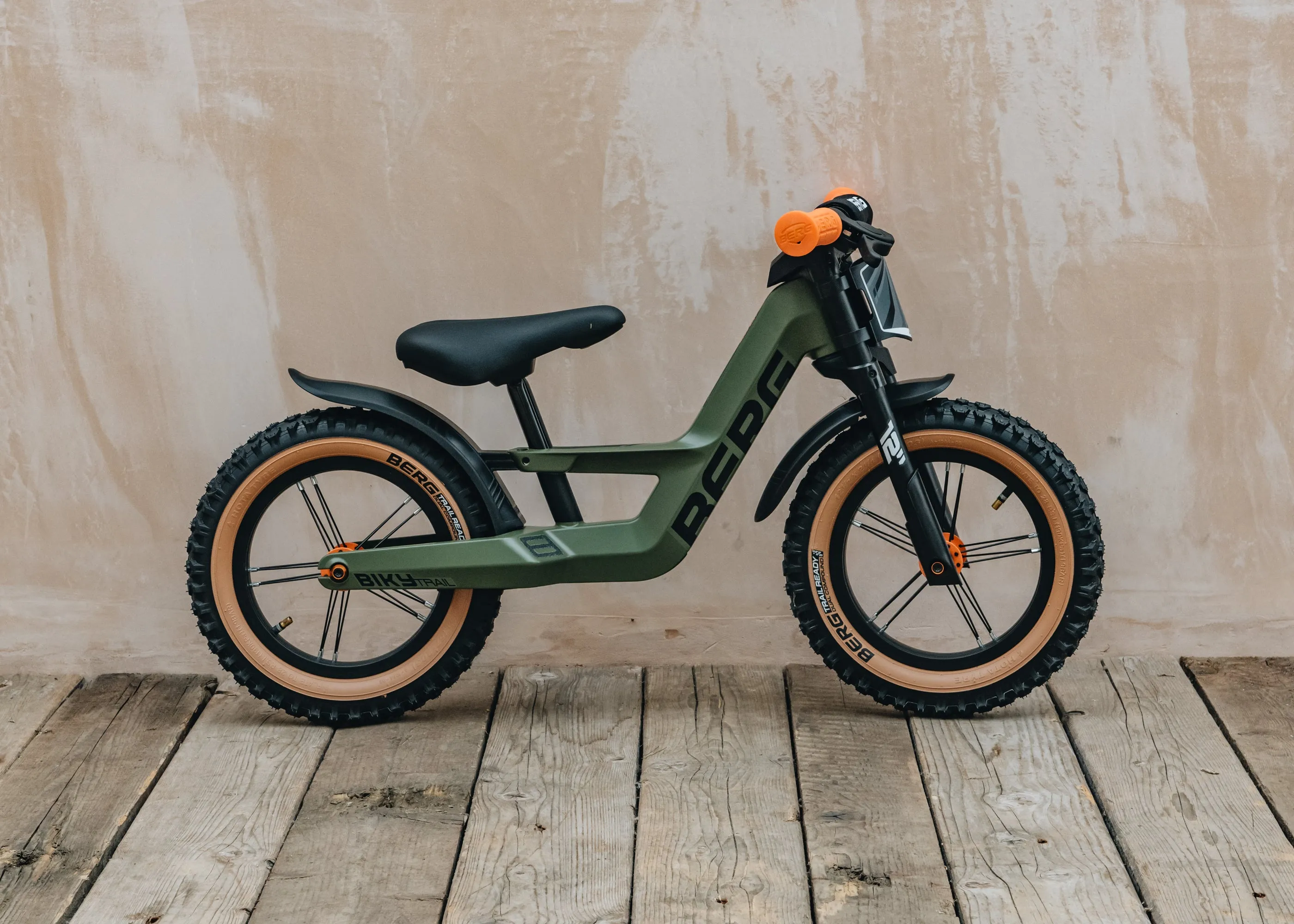 Biky Trail Green Balance Bike with Handbrake